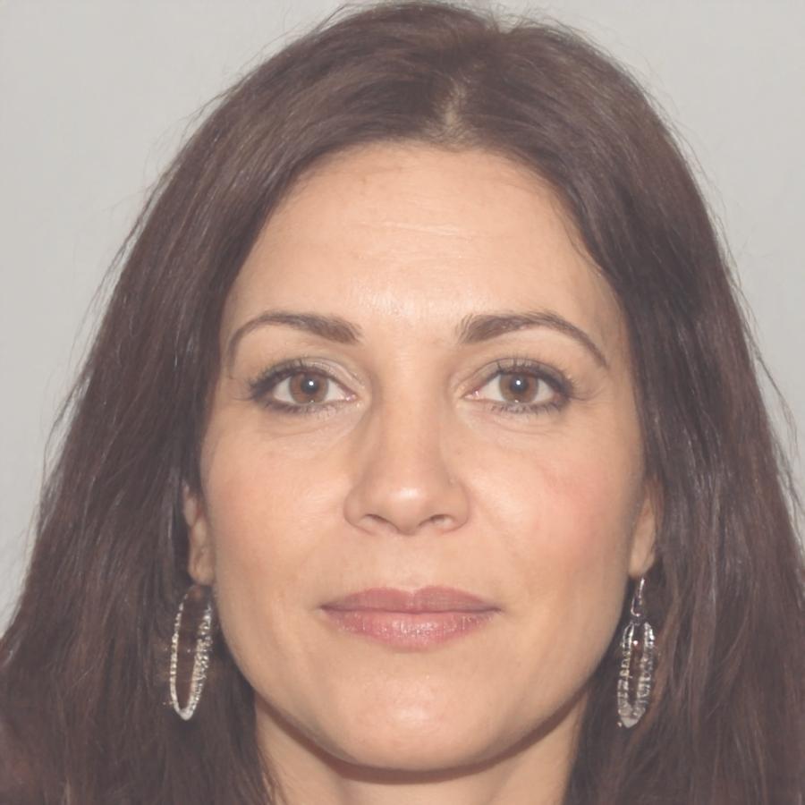 Brunhilde Fassbender, Corporate Finance Manager